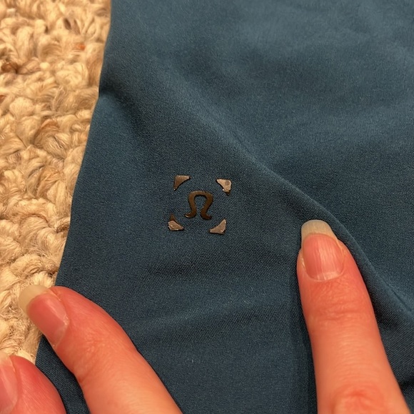 Lululemon Mens THE Short 9" Linerless Sz Medium Bermuda Teal Active Training - Picture 8 of 8